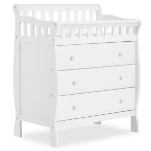 Dream On Me Marcus changing Table and Dresser, 3 spacious drawers
