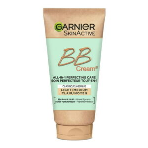 Garnier SkinActive BB Cream Classic with Hyaluronic Acid & Aloe, Light/Medium, 50ml, New coverage lets skin breathe